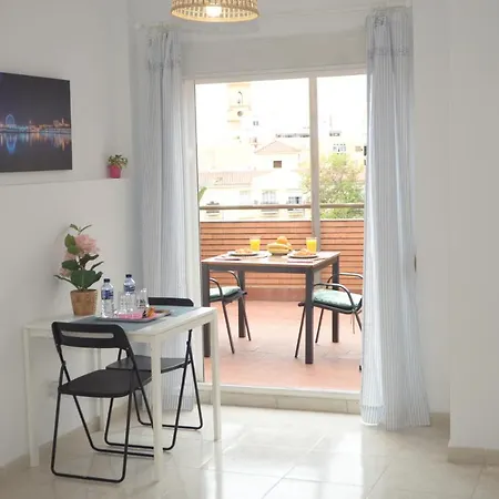 Grande Con Terraza Privada, Centro Ubytování v soukromí Màlaga